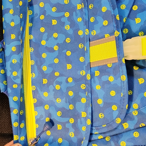 Bag, Backpack,Bisbee boys Emoti-Camo , emoji , - Picture 3 of 8